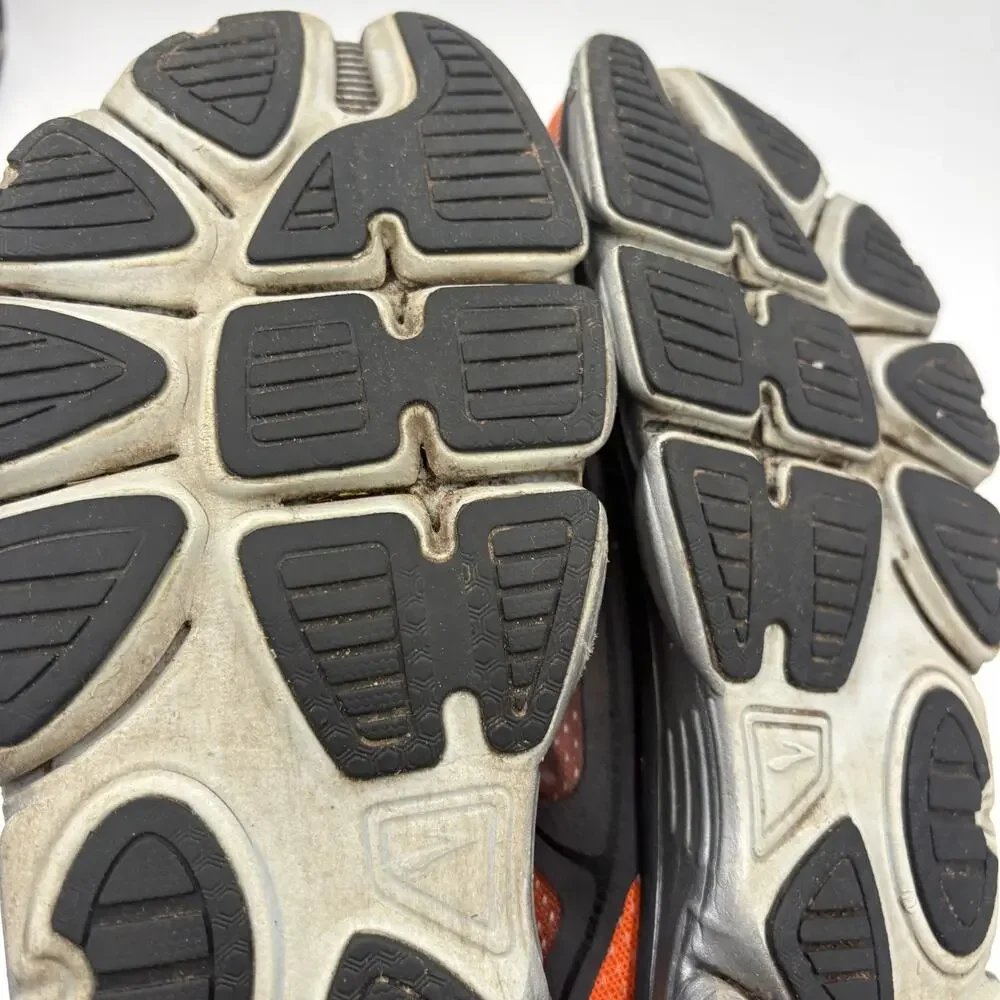 Brooks up sale